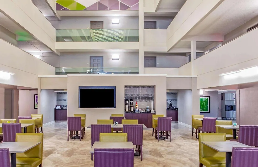 La Quinta By Wyndham Lubbock West Medical Center-1