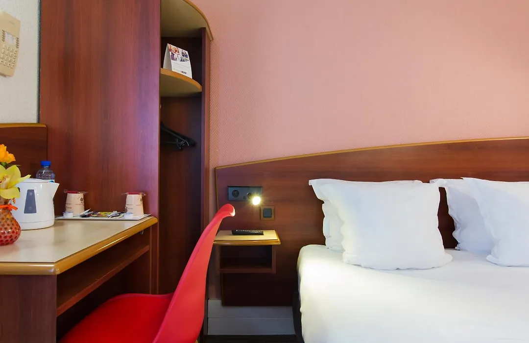 Comfort Hotel Etampes-1