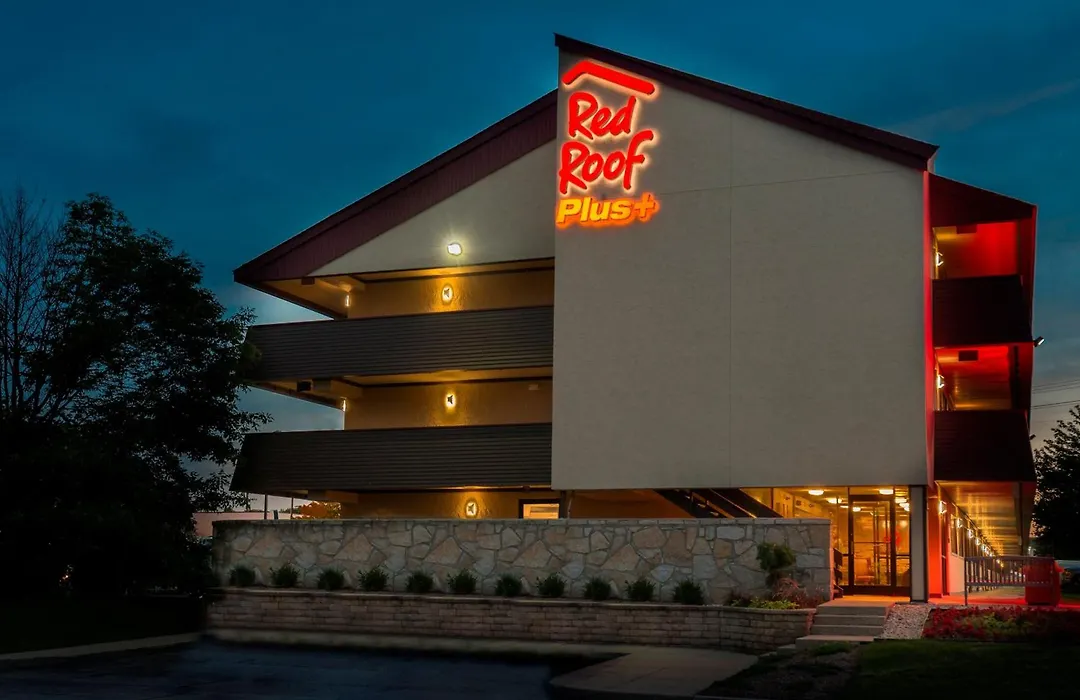 Red Roof Inn Plus+ Chicago - Naperville-1