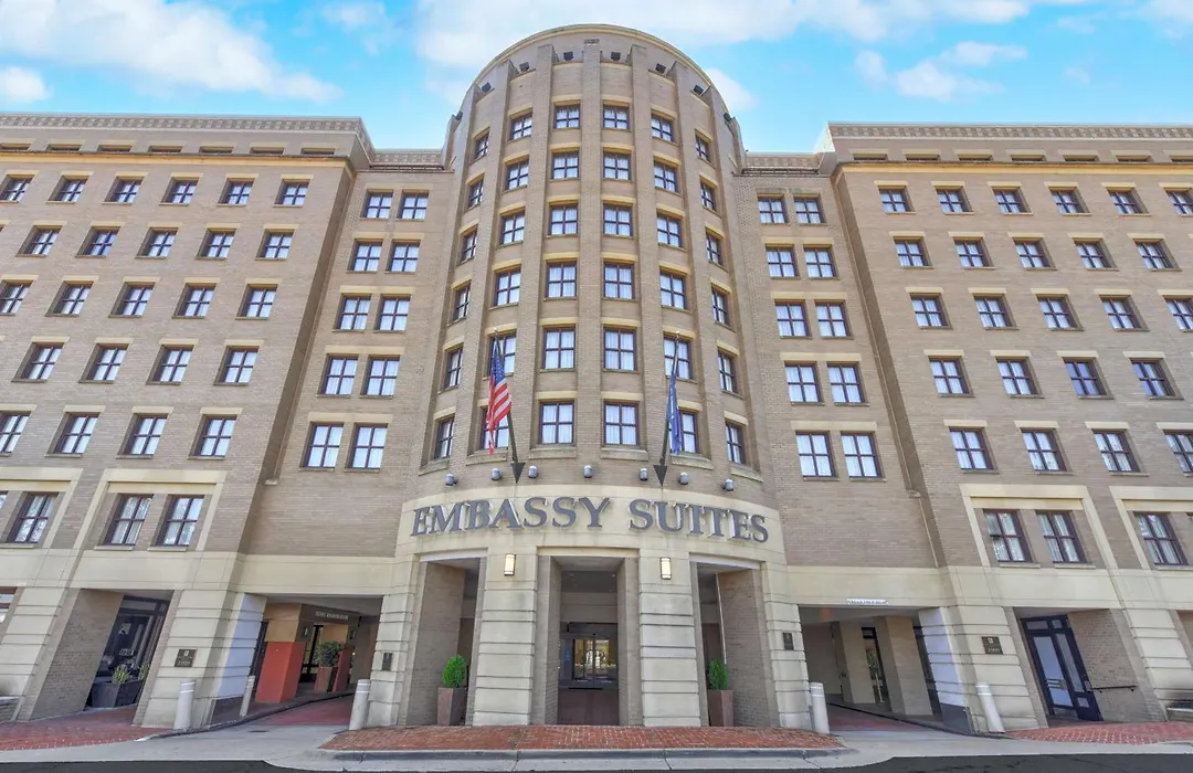 Embassy Suites By Hilton Alexandria Old Town-1