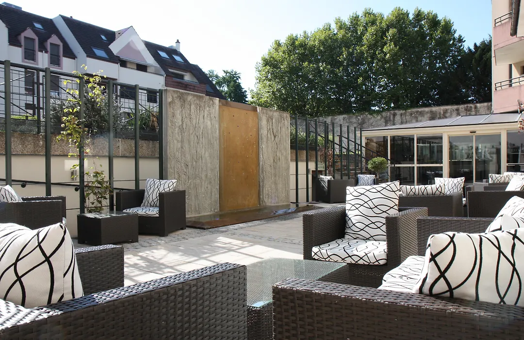 Hôtel Henry II Beaune Centre-1