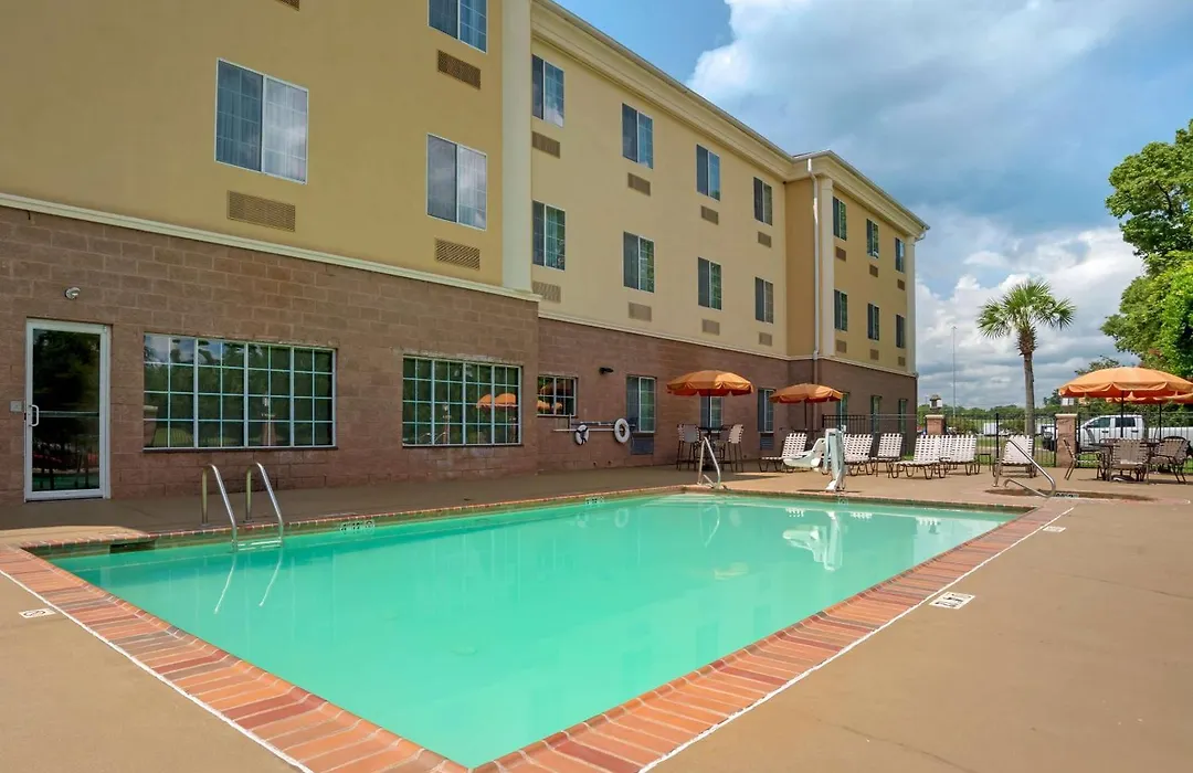 Comfort Suites Alexandria North-1