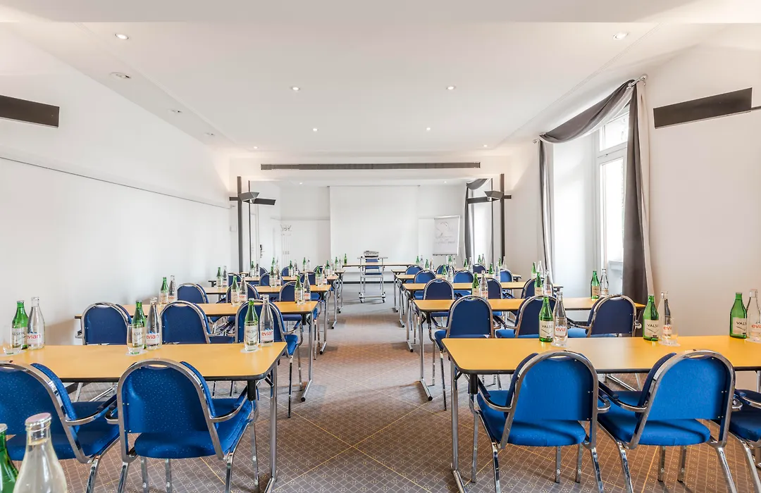 Hotel Alpina Luzern-1