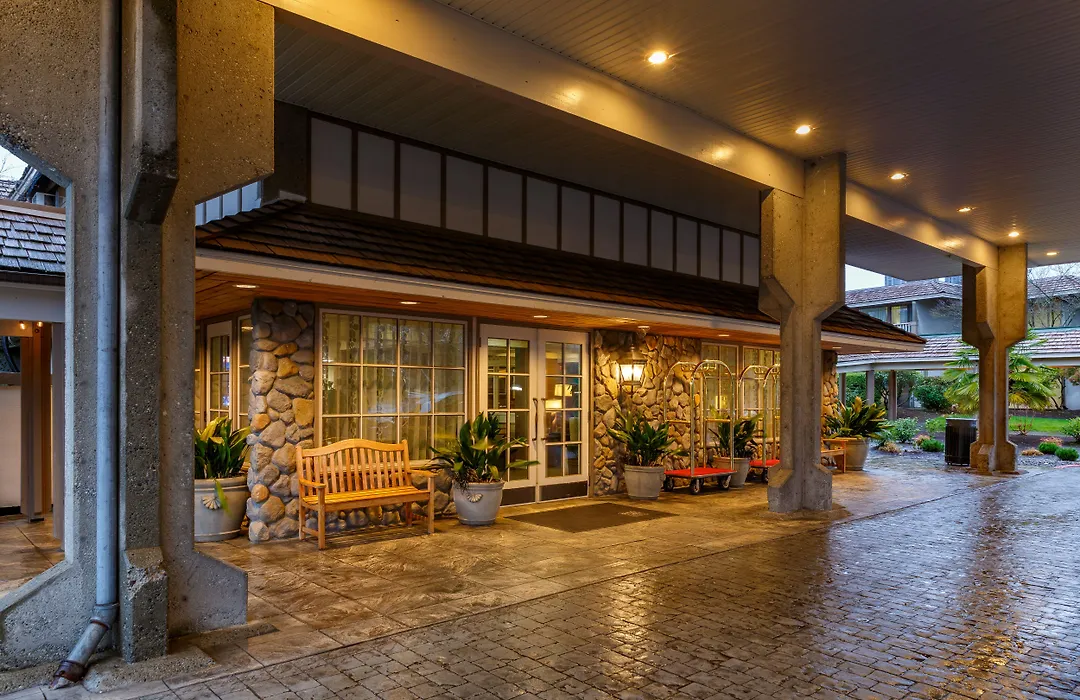 Red Lion Hotel Bellevue-1