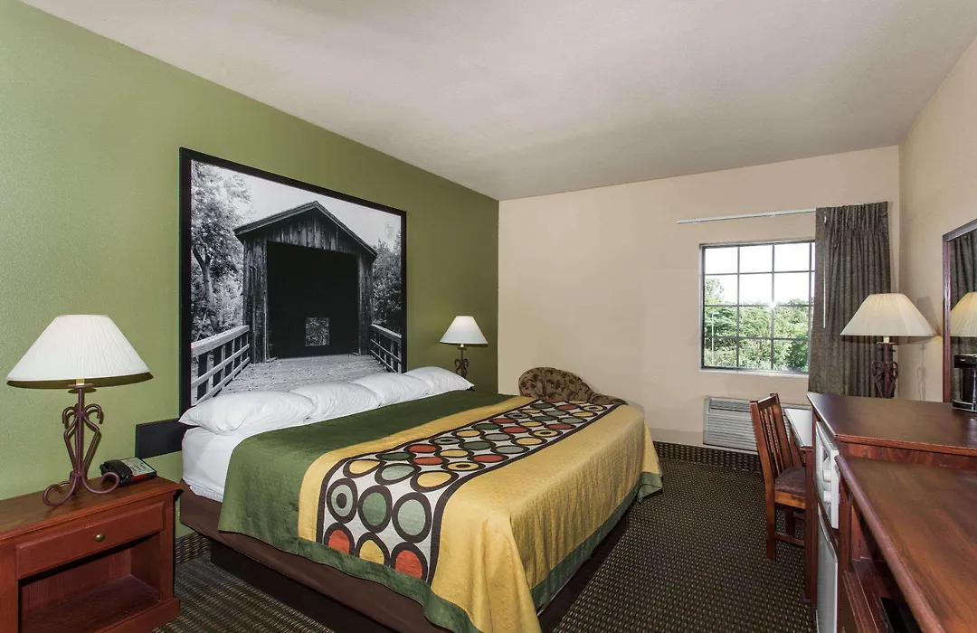 Super 8 By Wyndham Troy-1