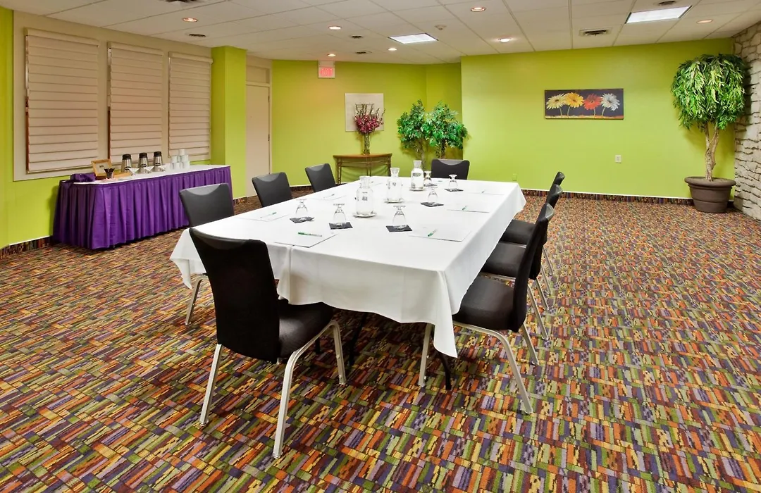 Holiday Inn At The Campus By Ihg-1