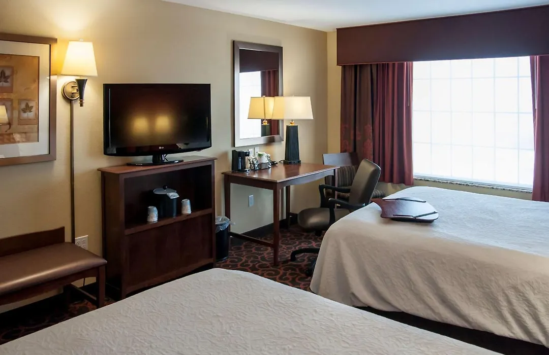 Hampton Inn & Suites Watertown-1
