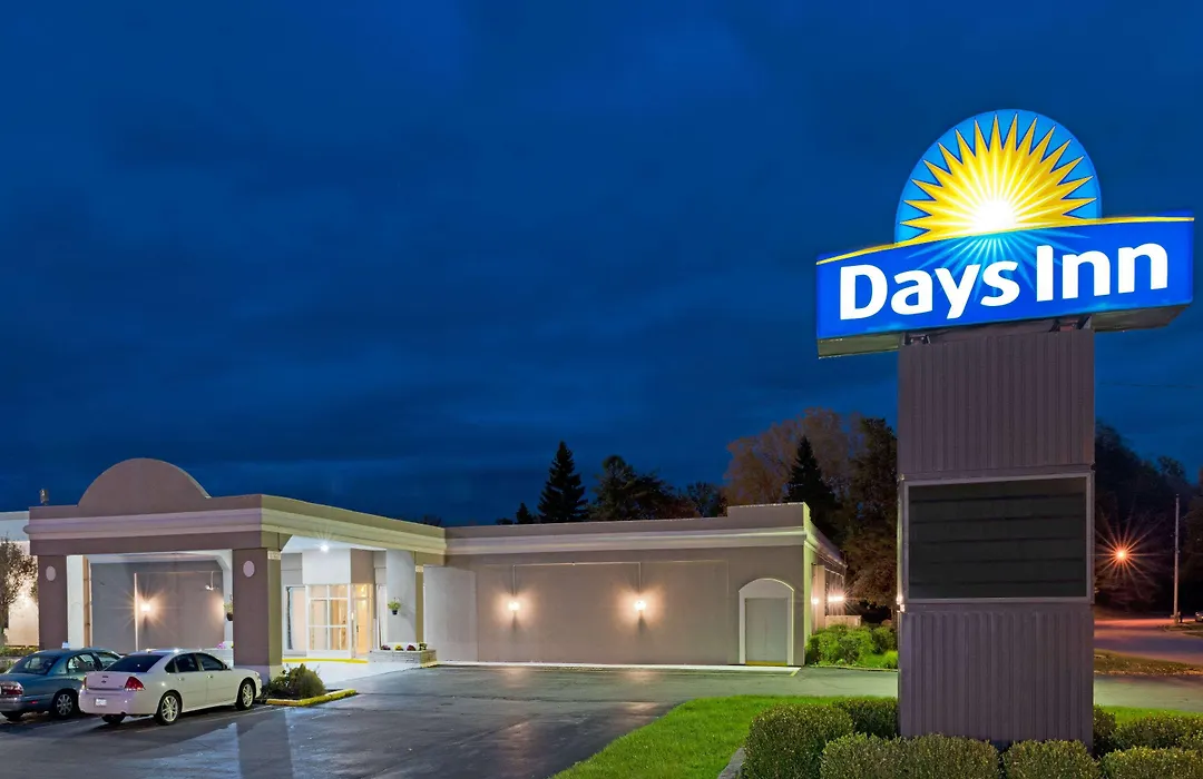 Days Inn By Wyndham Batavia Darien Lake Theme Park-1
