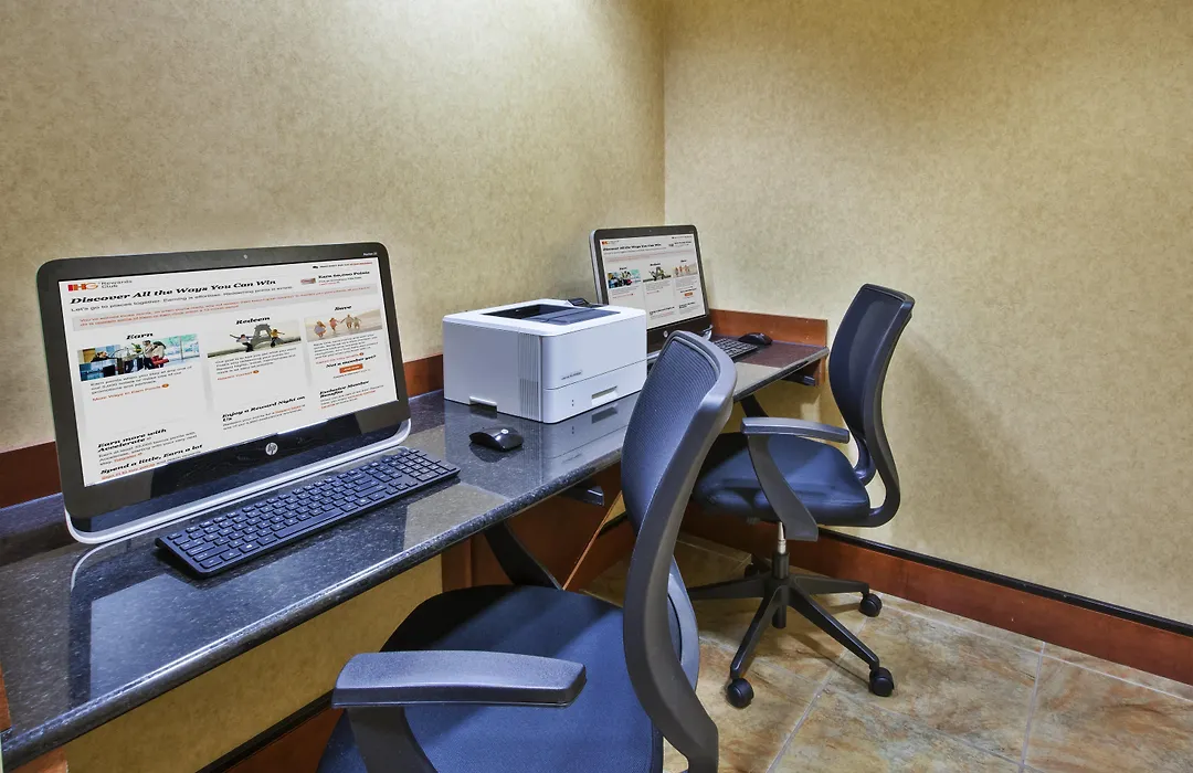 Holiday Inn Express Hotel & Suites Fort Wayne By Ihg-1