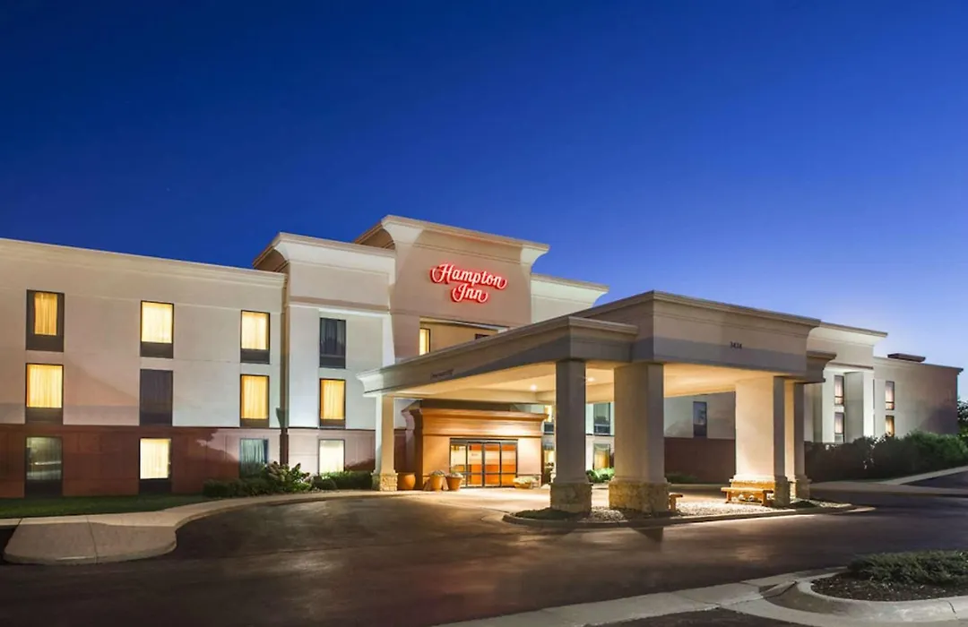 Hampton Inn Dubuque-1