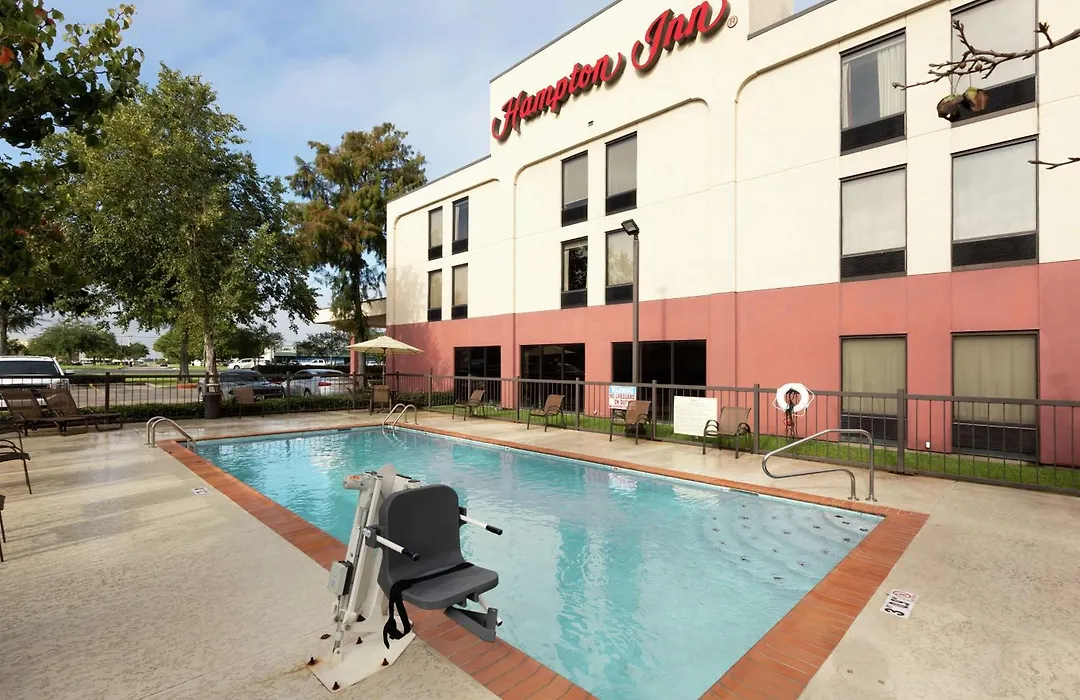 Hampton Inn Houma-1