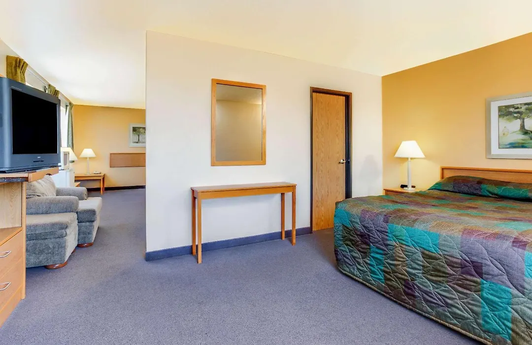 Super 8 By Wyndham Klamath Falls-1