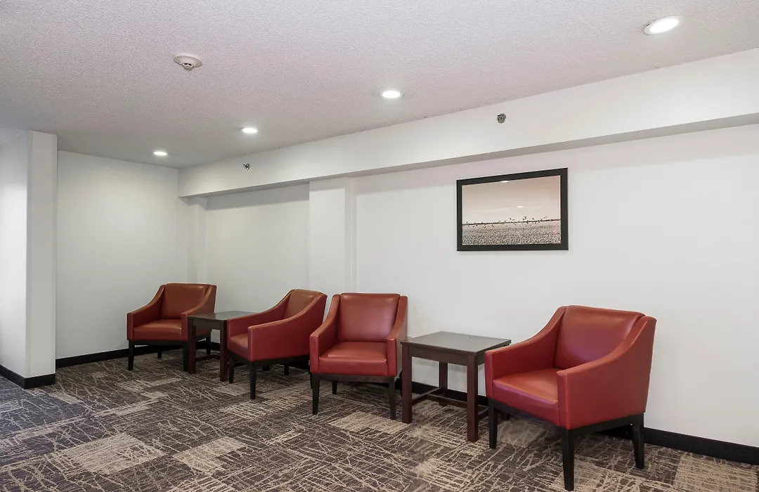 Spark By Hilton Bentonville-1