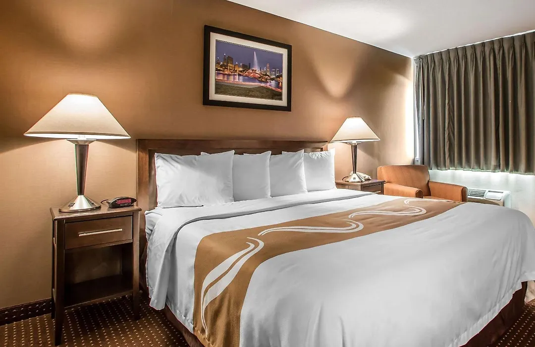 Quality Inn Elgin I-90-1