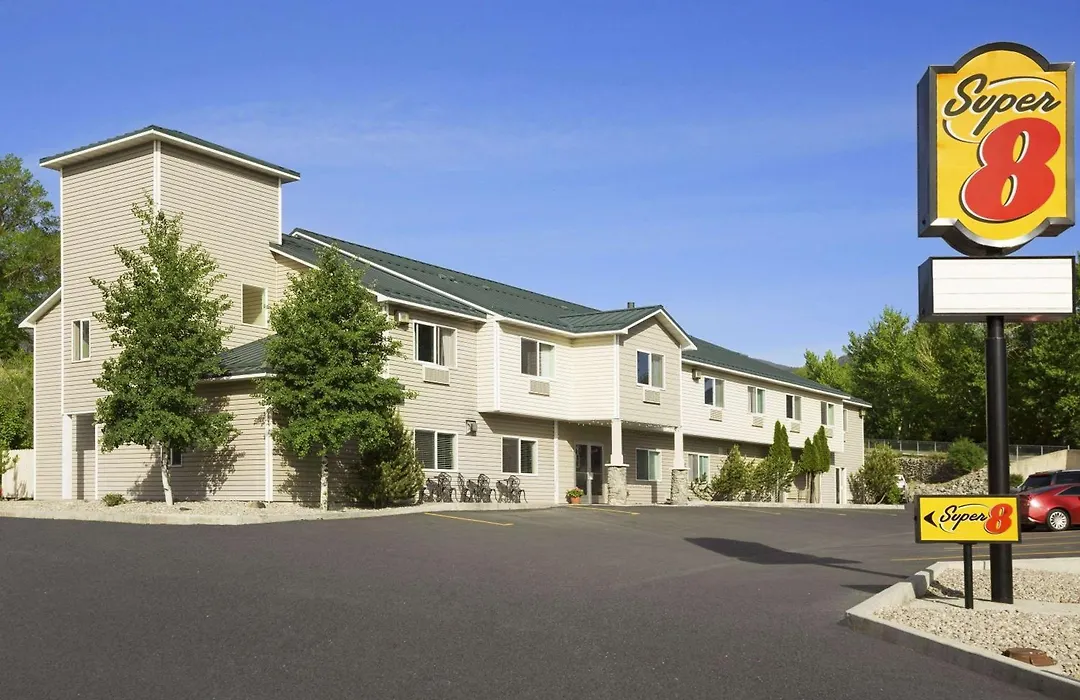 Hotel Salmon-1