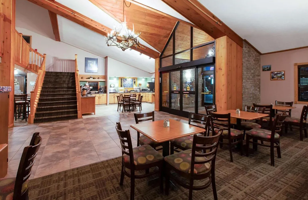 Americinn By Wyndham Iron River-1