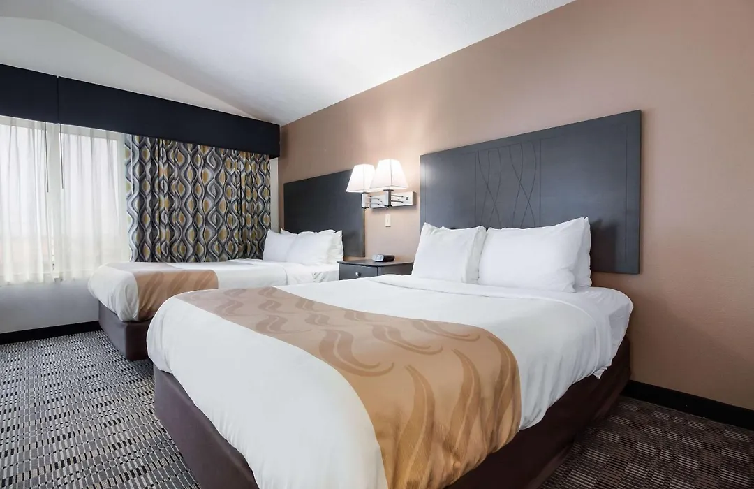 Quality Inn & Suites Mccook-1