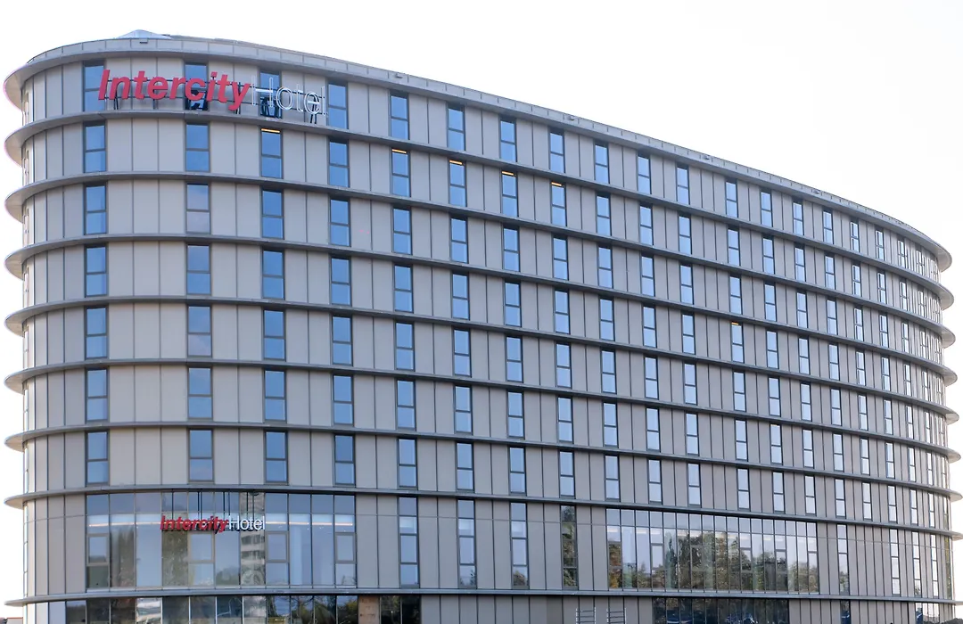 IntercityHotel Amsterdam Airport-1