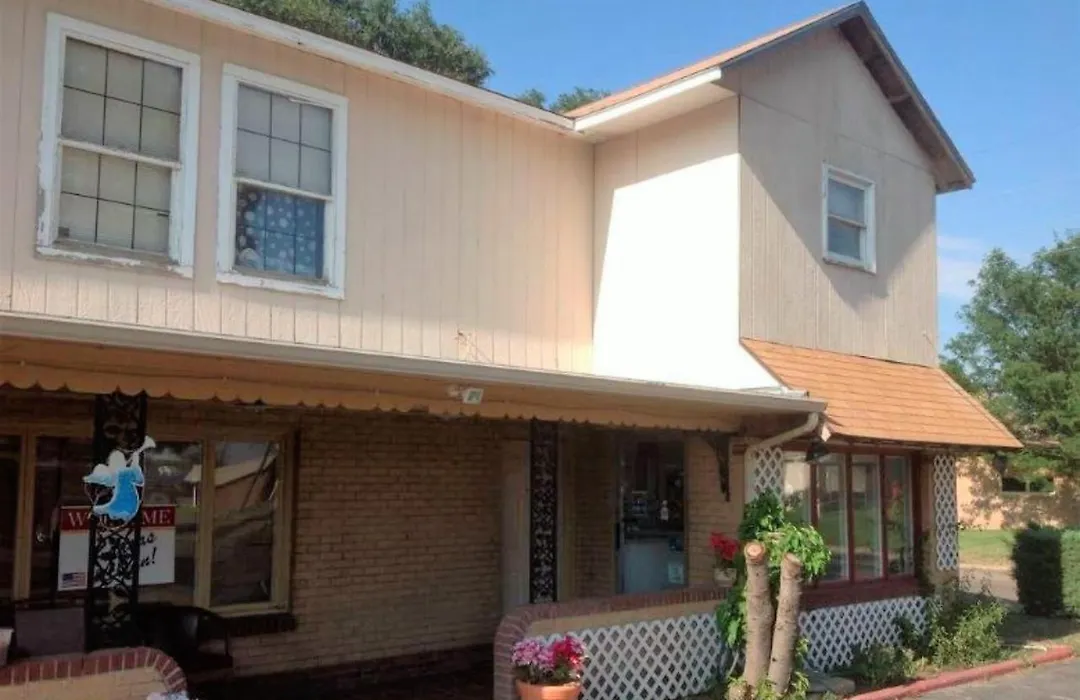 Oyo Hotel Colby, Ks-1