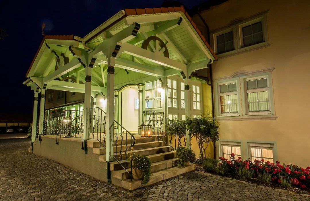 Hotel Linderhof-1