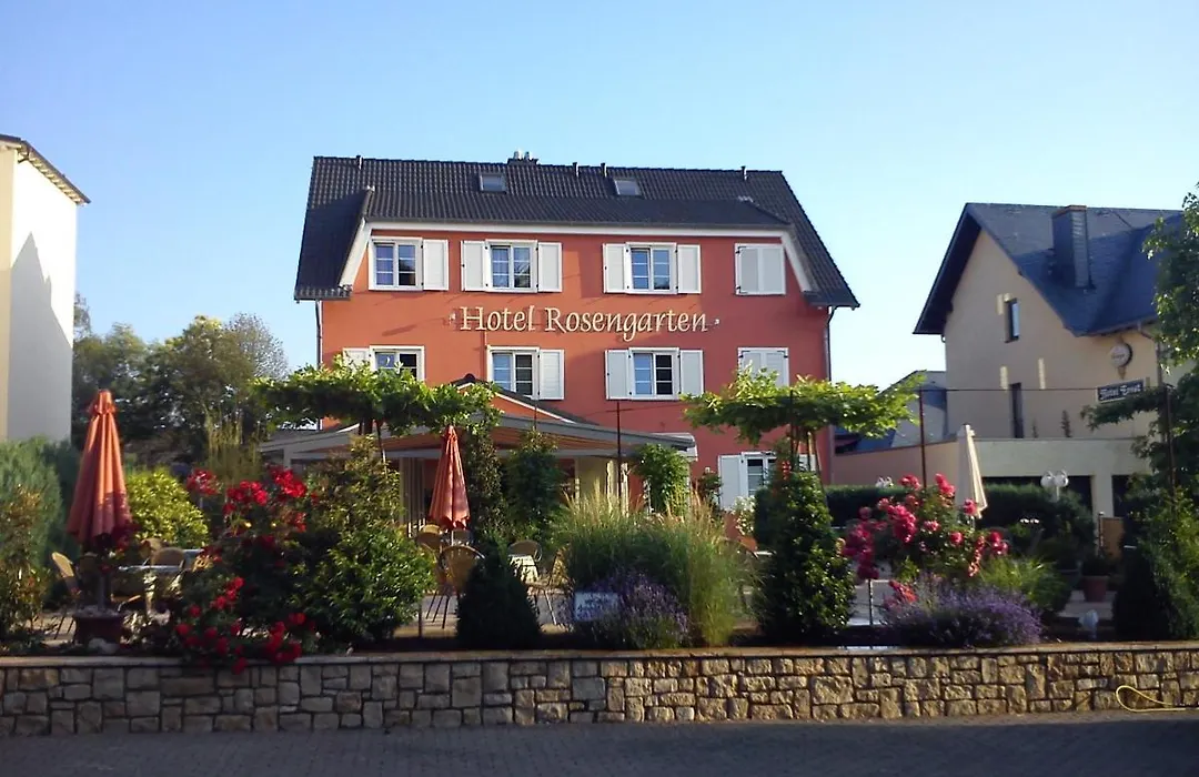 Hotel Rosengarten-1