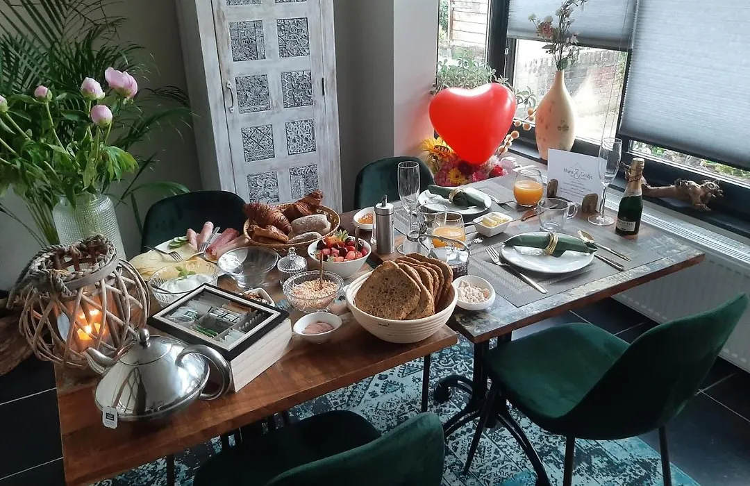 Bed And Breakfast Hans En Gridje-1