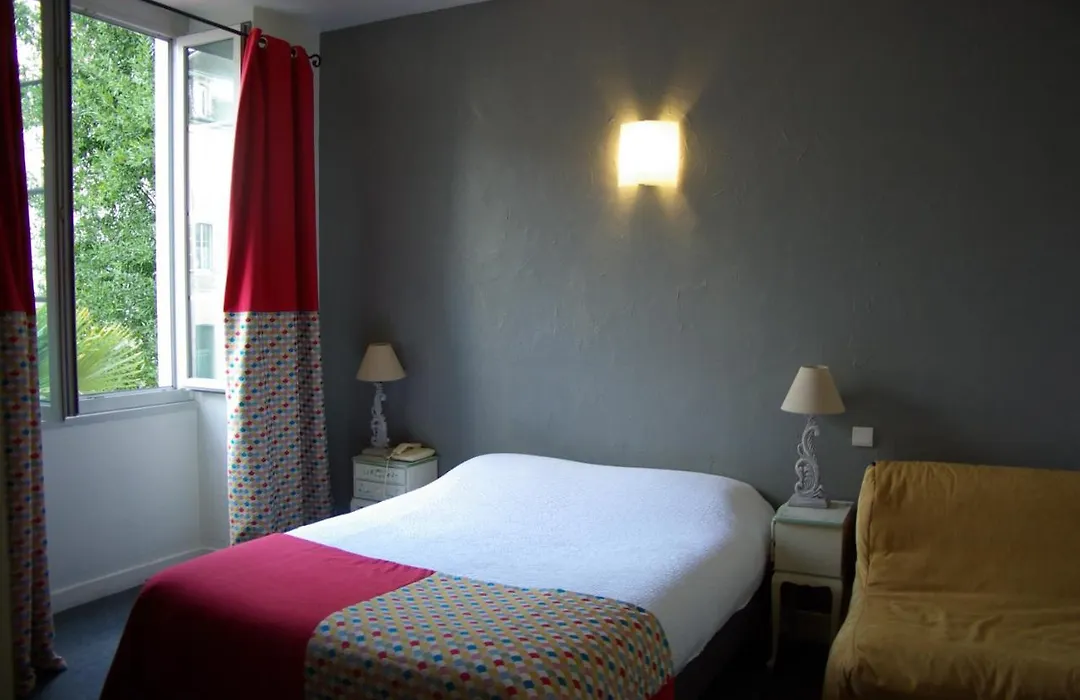 The Originals Boutique, Villa Montpensier, Pau (Inter-Hotel)-1