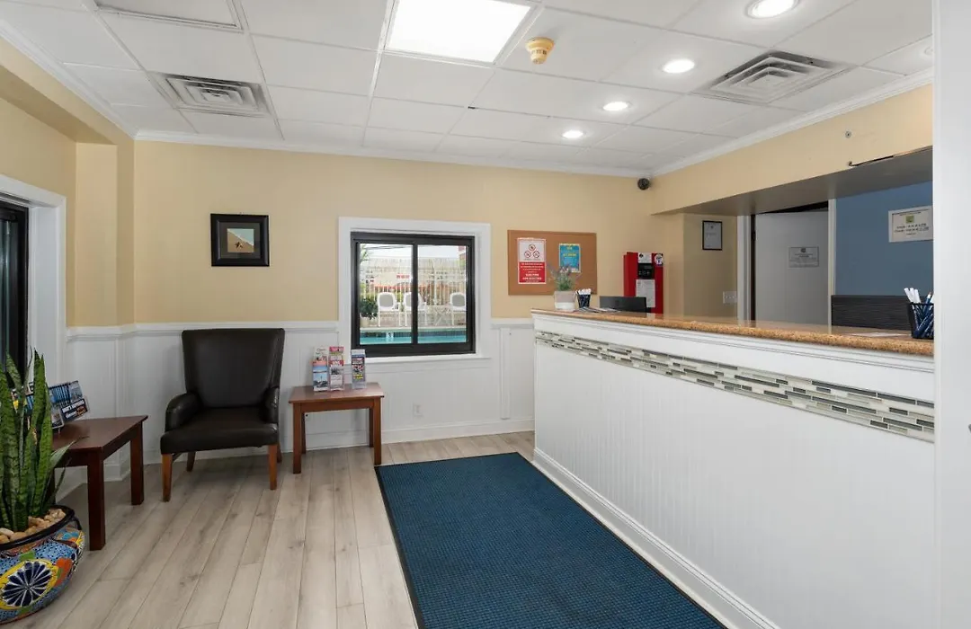 Coastal Palms Inn And Suites-1