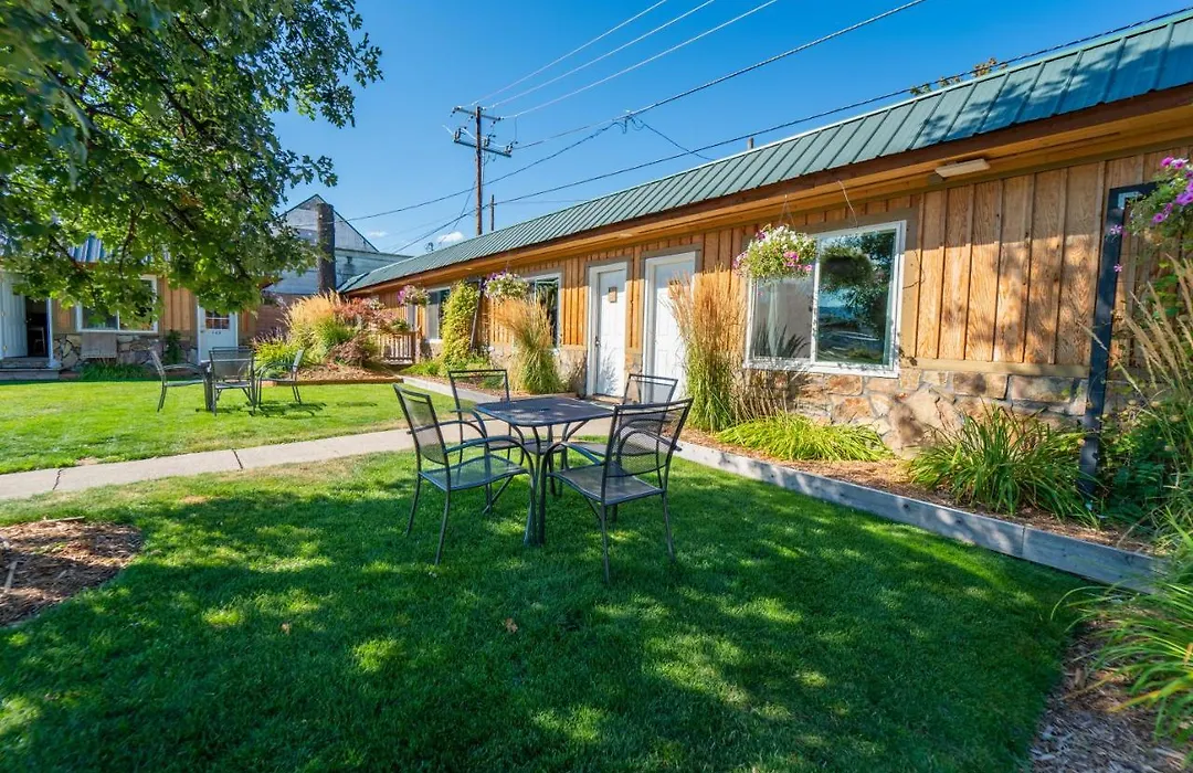 Evergreen Motel-1
