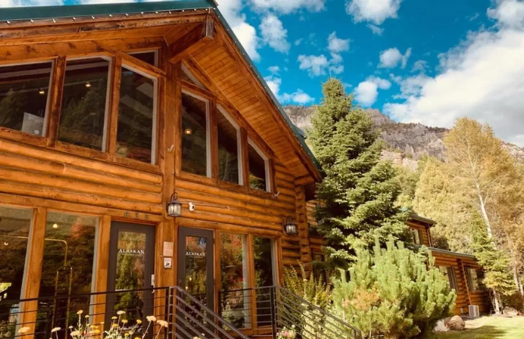 Alaskan Inn And Spa-1