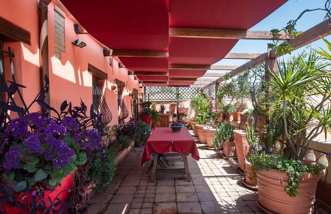 Casa Isotta-1