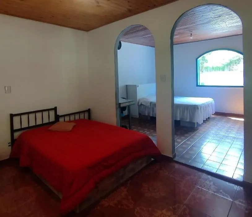 Hospedaria e Camping Quintal do Mundo-1