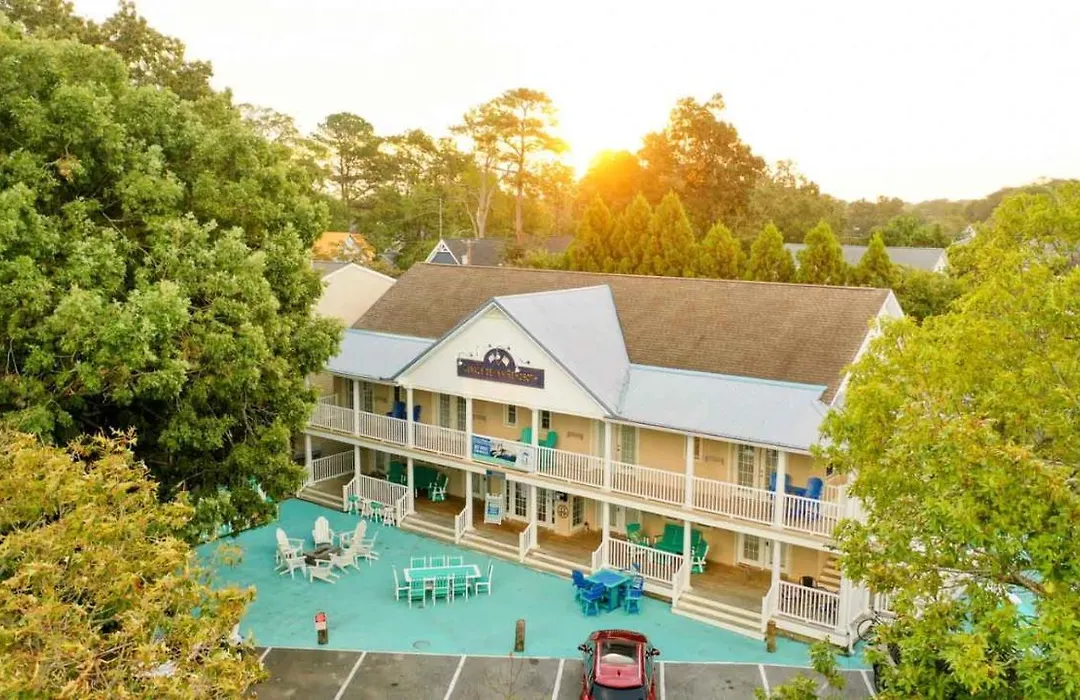 Canalside Inn-1