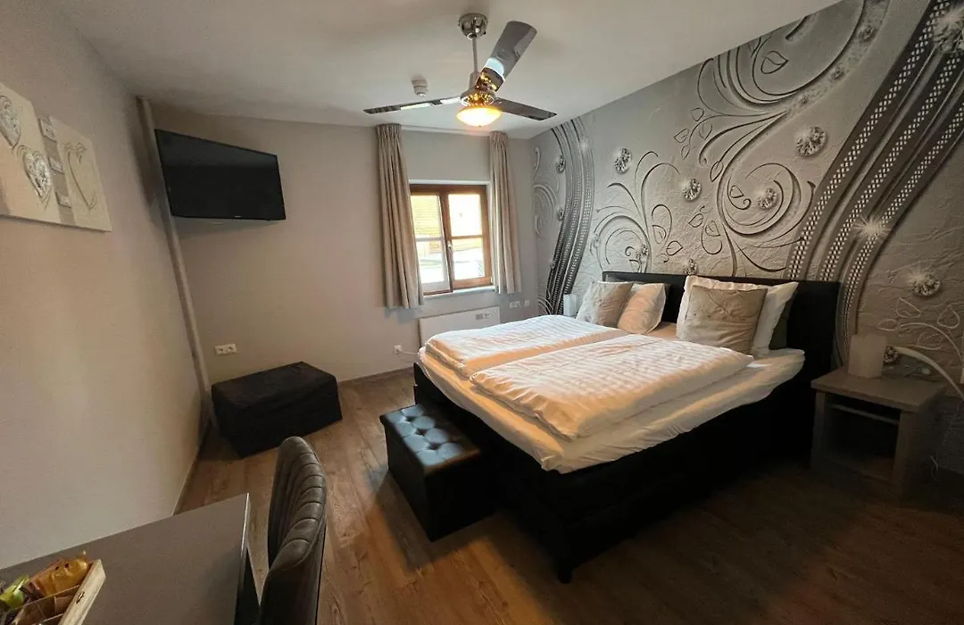 Hotel Crasborn Thorn-1