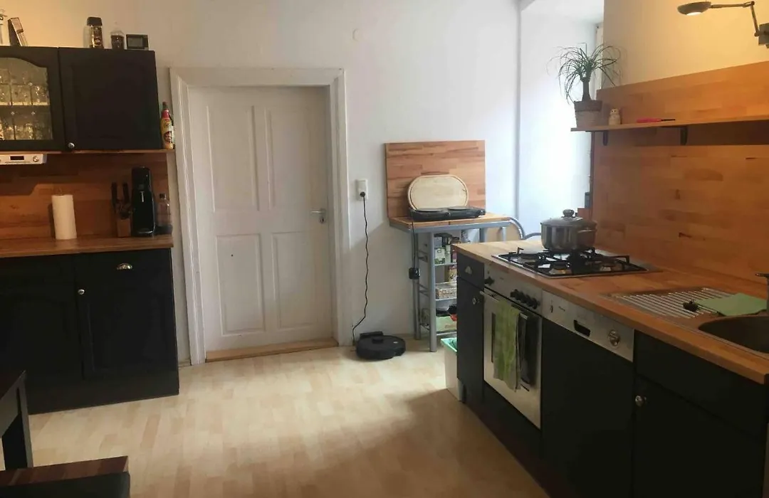 Room in Apartment - Schlafen Wie Prinzessinnen In Kemptens Schlosschen-1