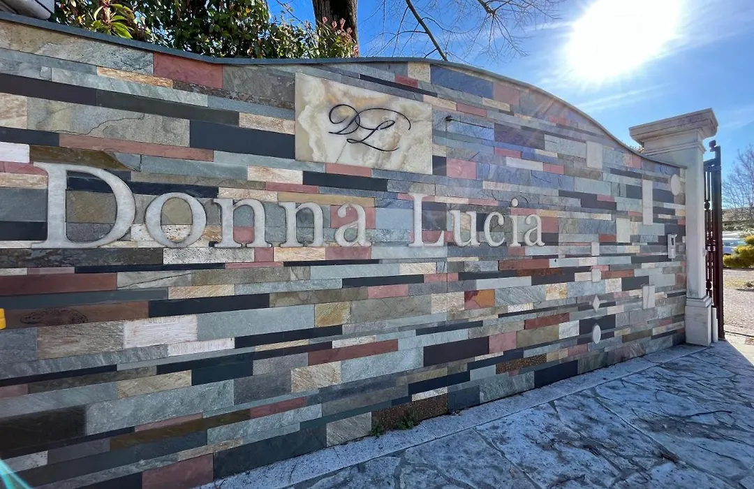 Hotel Donna Lucia-1