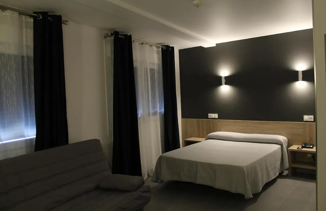 Hotel Hollywood-1