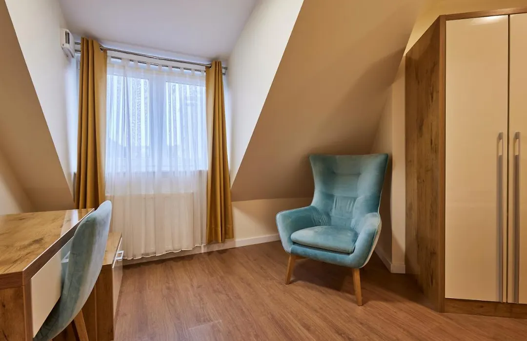 Hotel Isha-1