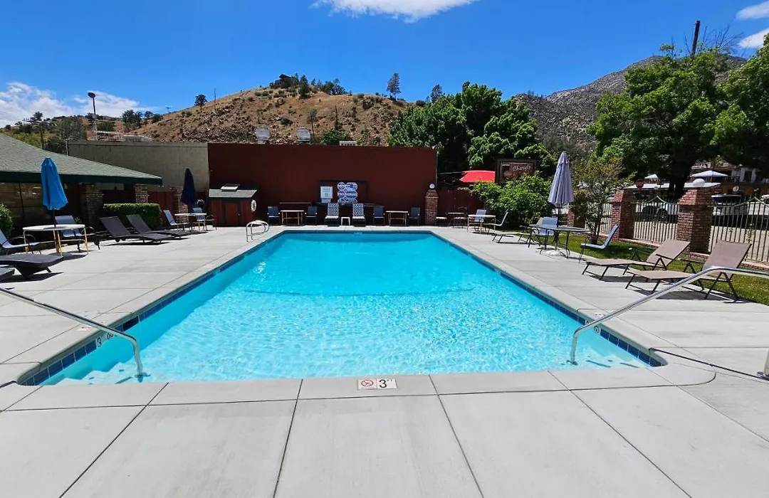 Kernville Inn-1
