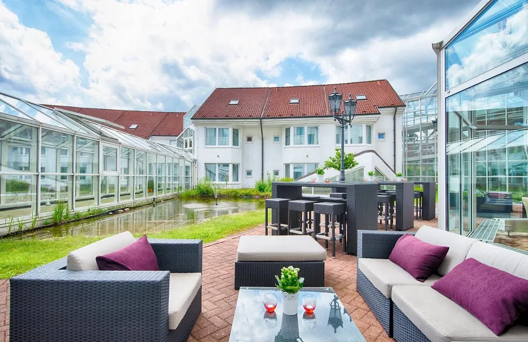 Leonardo Hotel Hamburg Airport-1
