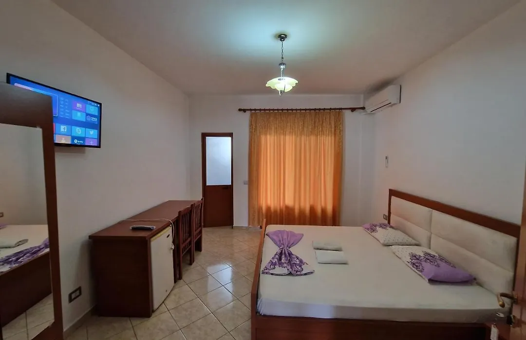Guest House "Pisha"-1