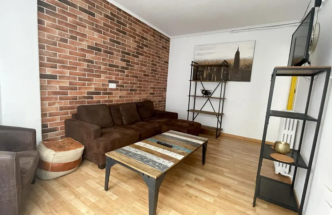 Az The Bridge Hostel - Coliving-1