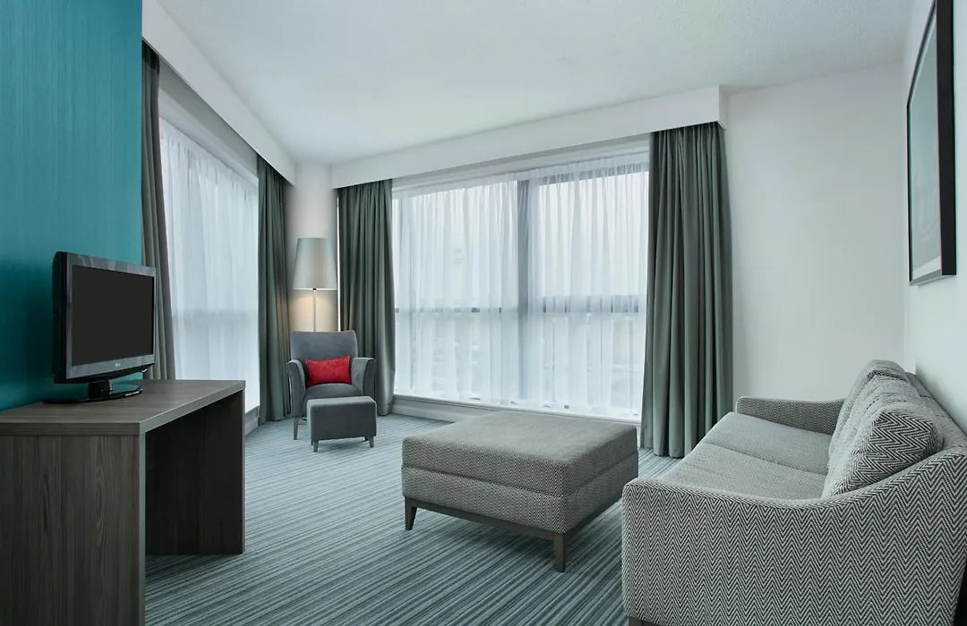 Leonardo Hotel Liverpool-1