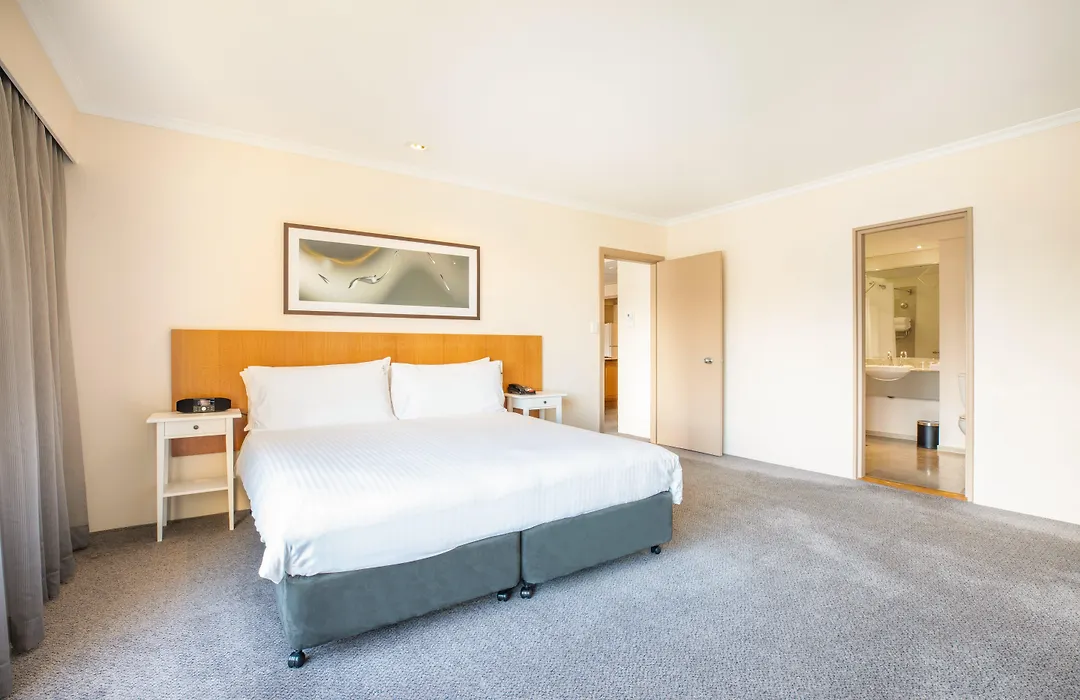 Holiday Inn Sydney Potts Point-1