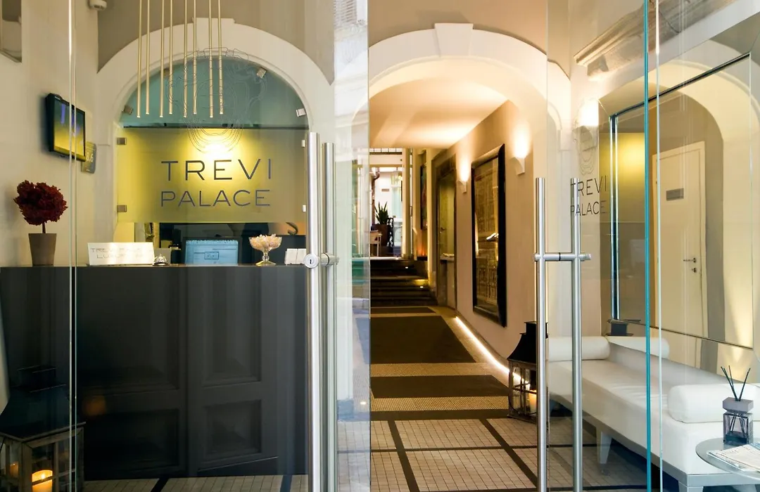Trevi Palace Luxury Inn-1