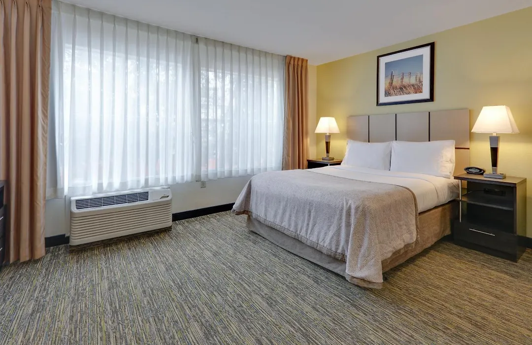 Candlewood Suites Dallas Market Center-Love Field By Ihg-1