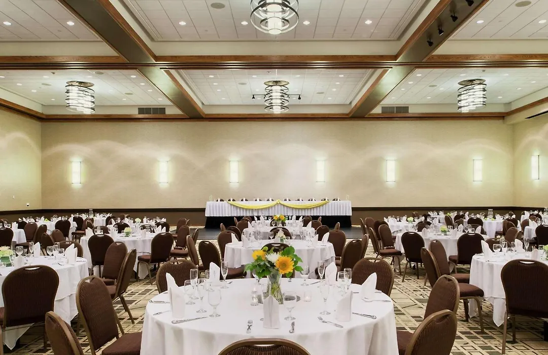 Doubletree By Hilton Hotel & Executive Meeting Center Omaha-Downtown-1