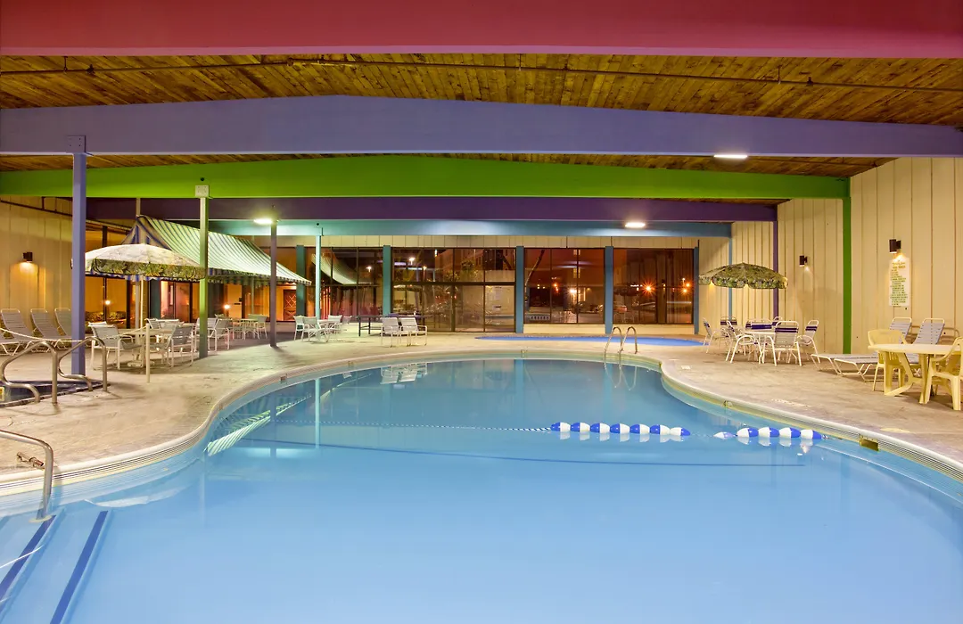 Holiday Inn Rockford I-90&Rt 20 State St By Ihg-1