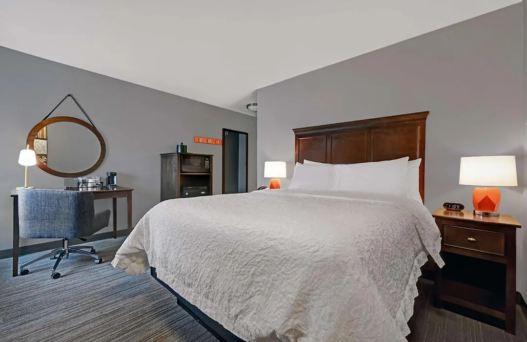 Hampton Inn Farmington-1