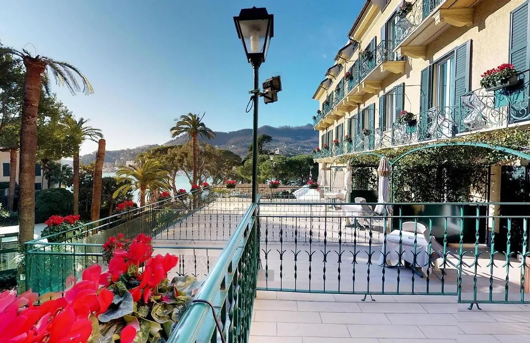 Hotel Metropole-1